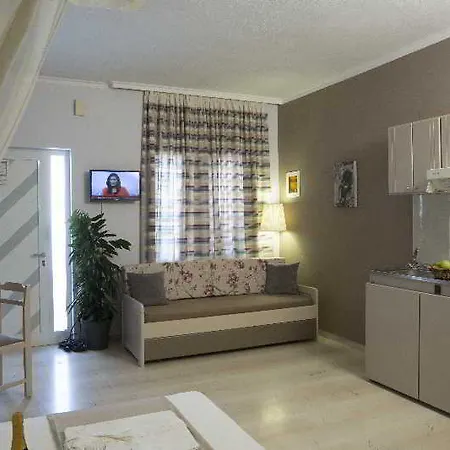Elia Stalos Apartmán